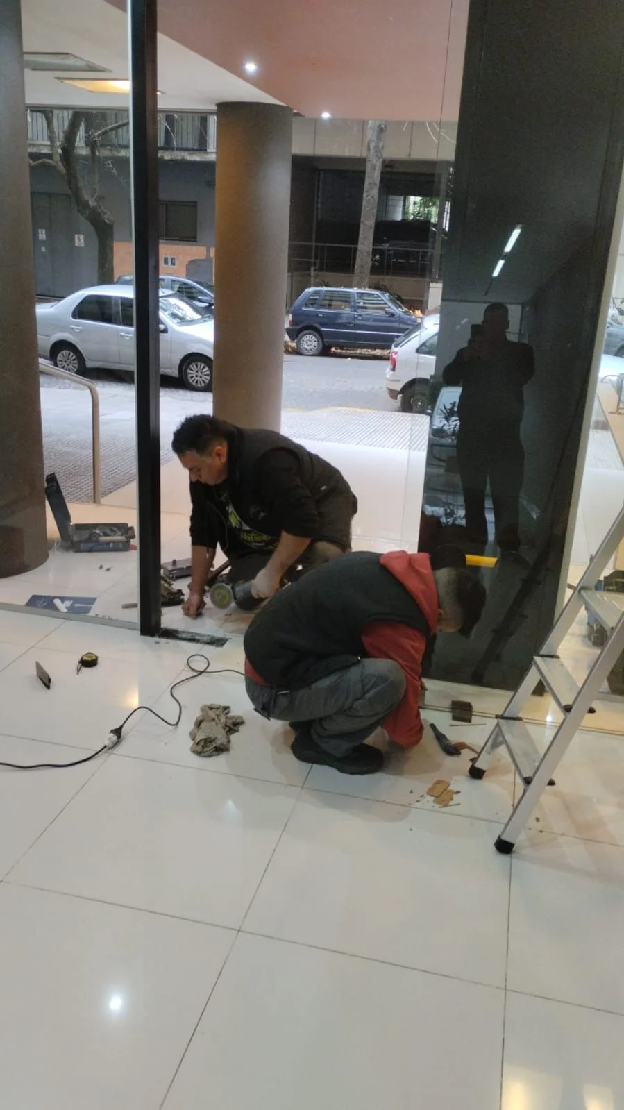 Reemplazo de herrajes desgastados